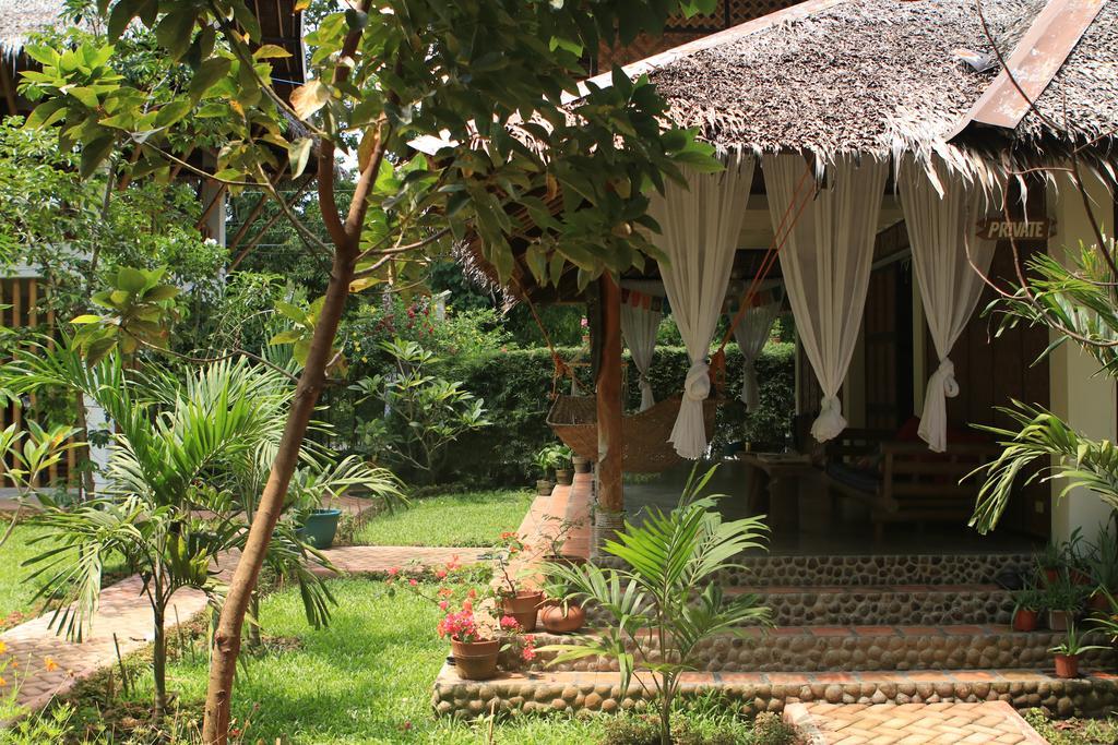 Fox & The Firefly Cottages Loboc Exterior photo
